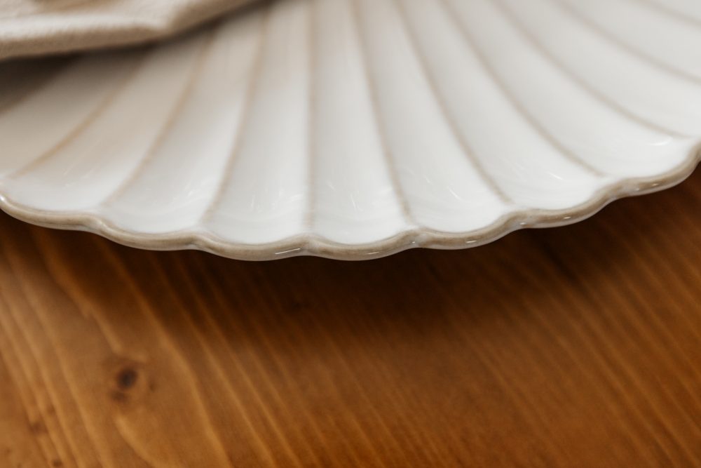 Ceramic Shell Charger Plate - Image 3